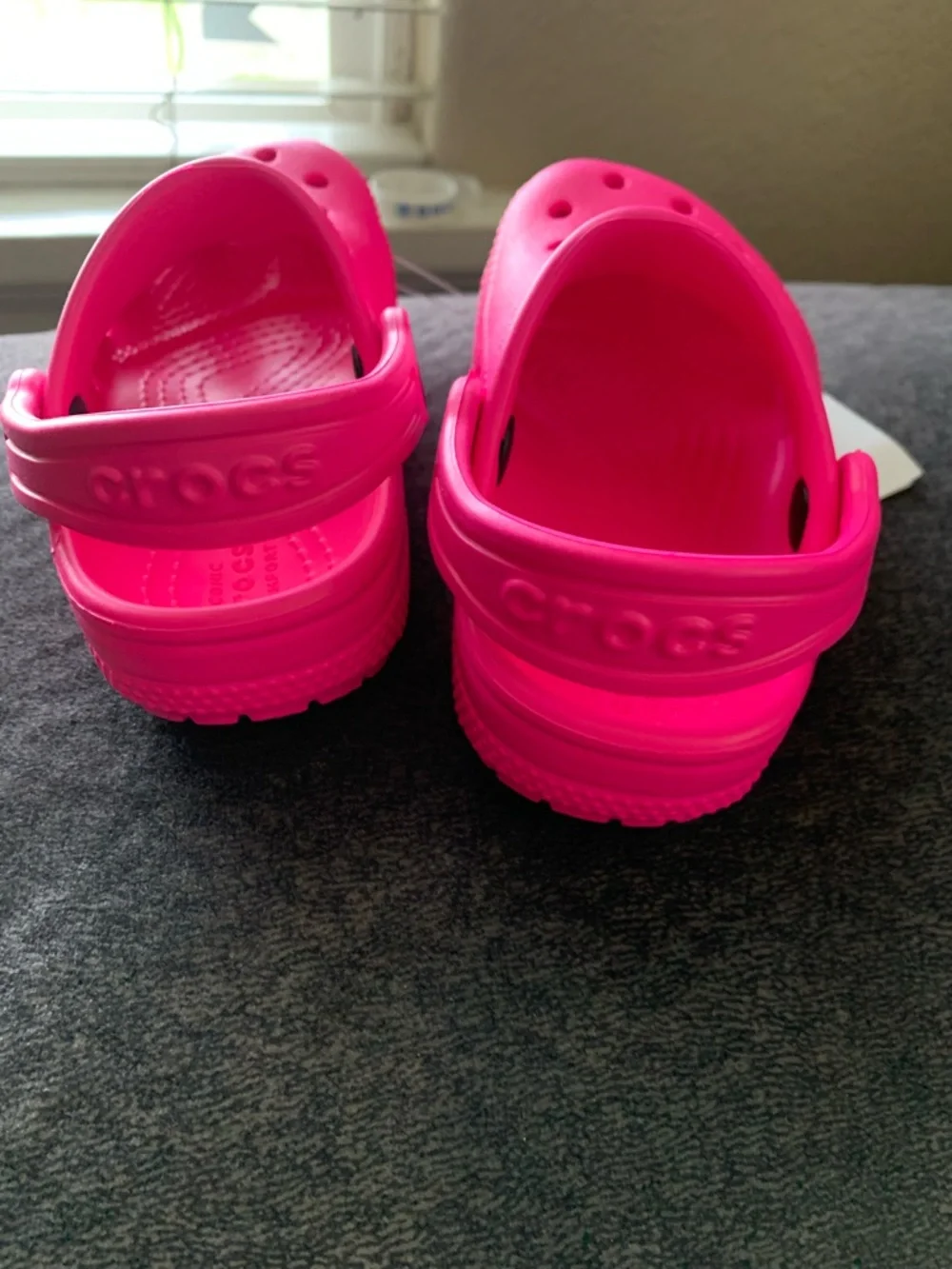 NWT CROCS Kids Classic Clog in Bright Hot Pink